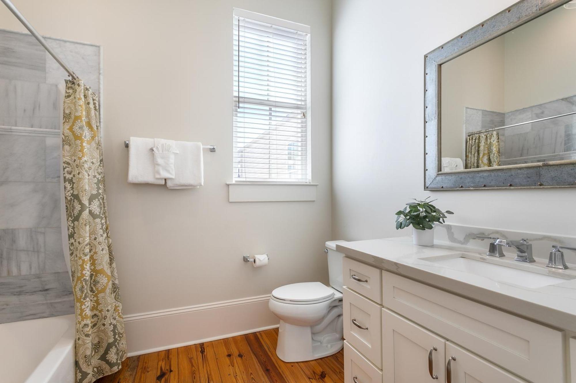 Amazing 3Br Cottage Off St Charles With Pool ニューオーリンズ エクステリア 写真