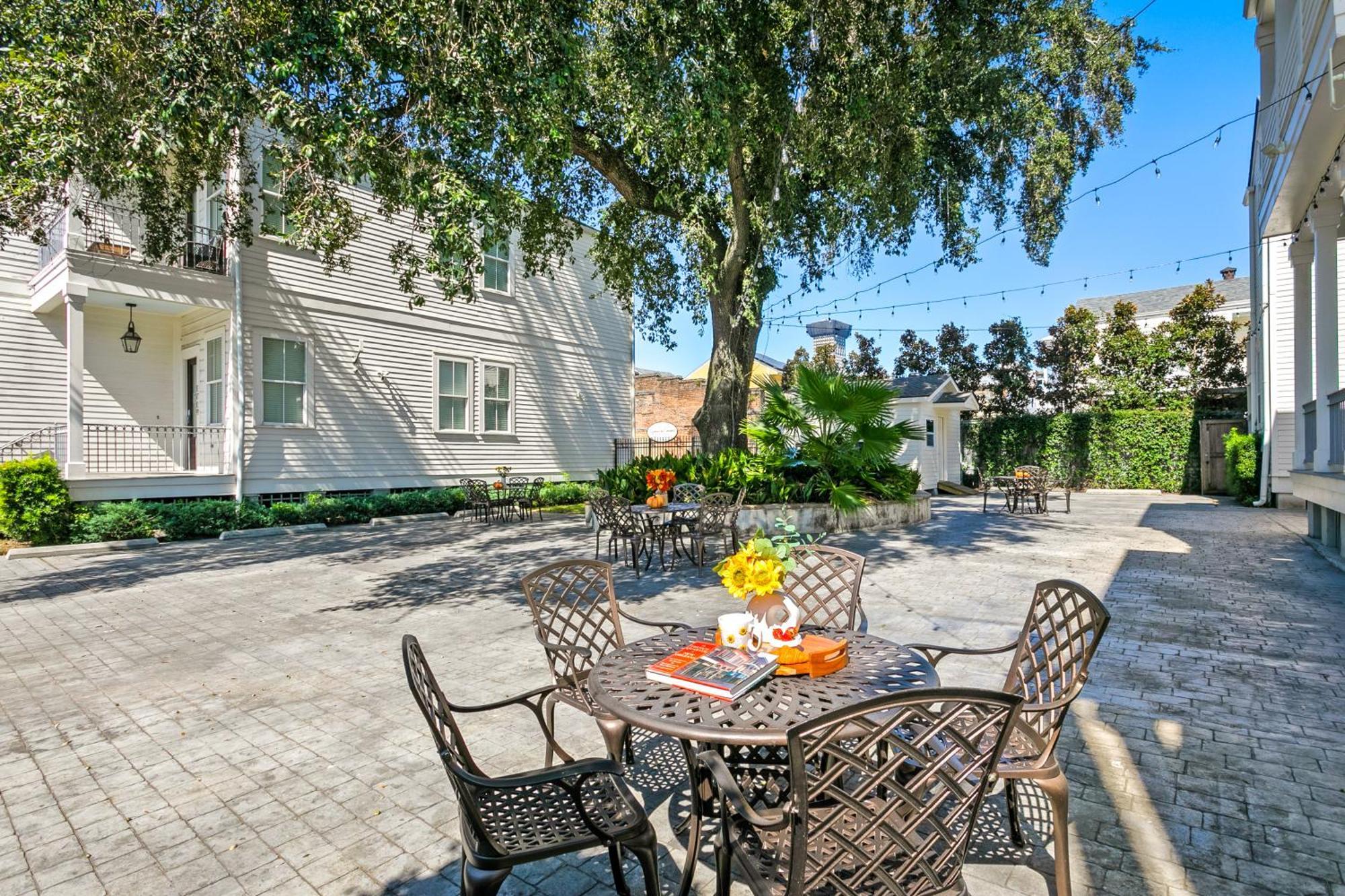 Amazing 3Br Cottage Off St Charles With Pool ニューオーリンズ エクステリア 写真
