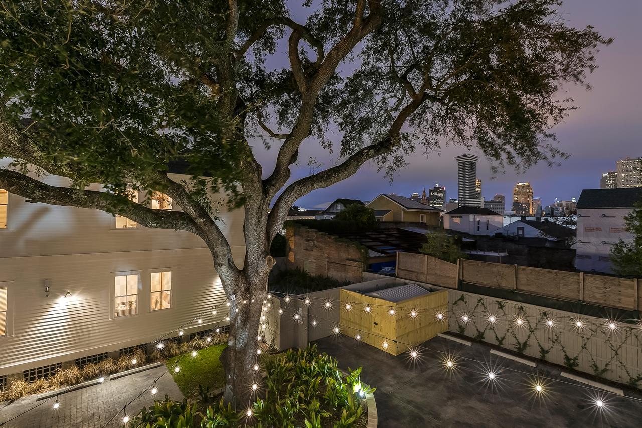 Amazing 3Br Cottage Off St Charles With Pool ニューオーリンズ エクステリア 写真